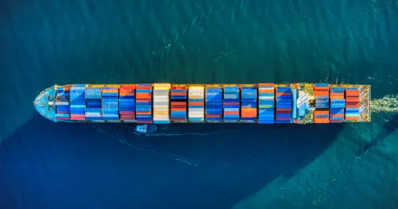 Sourcing from China: Manufacturers vs Trading Companies
